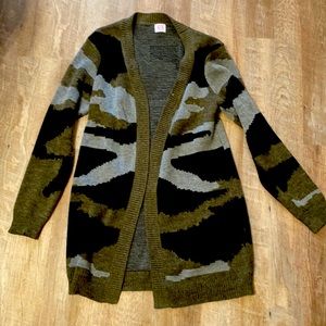 Long cardigan sweater